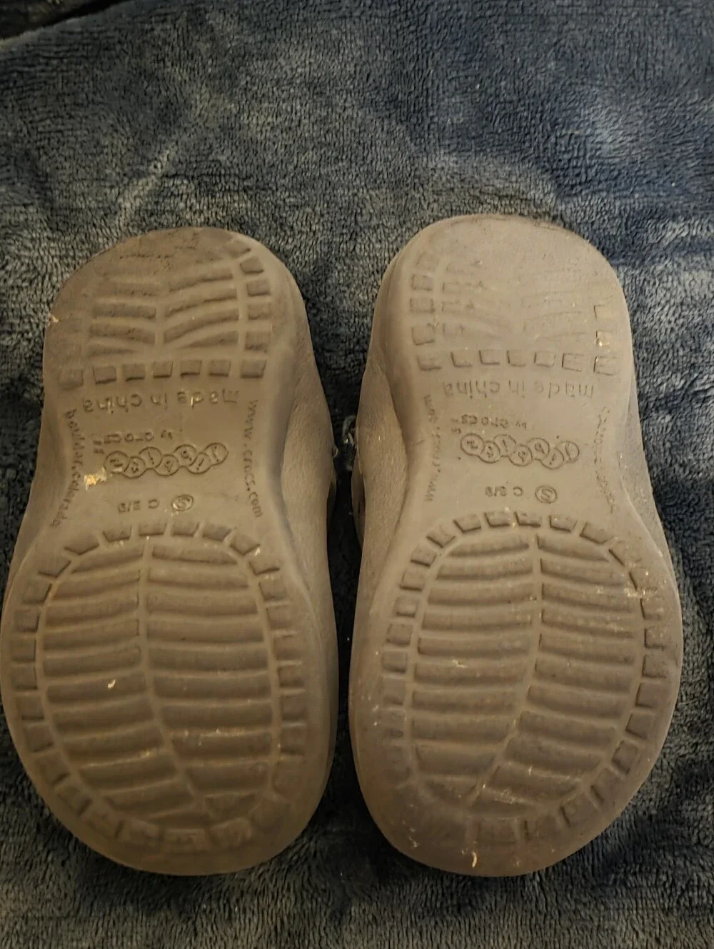 Jibbetz By CROCS Brown and Cream Kids Thong Sandals